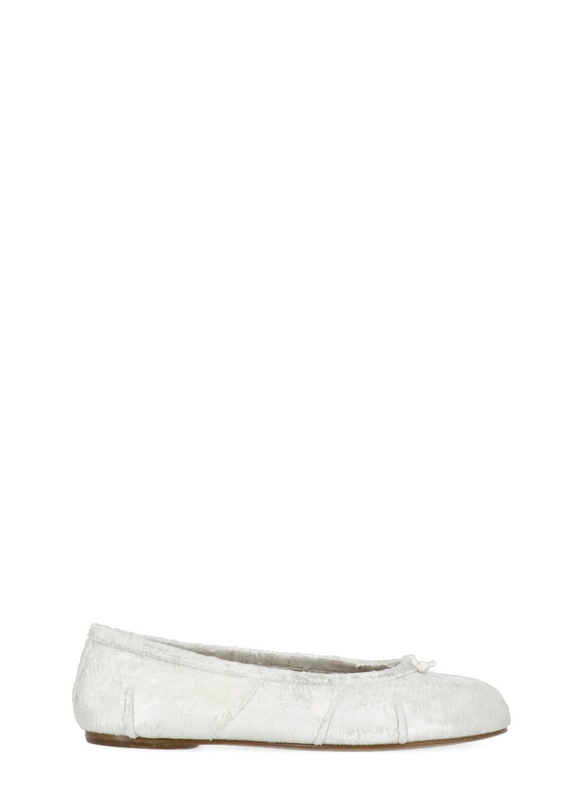 CRYSTAL STUDDED MARLOUGIELA STRASS BALLERINAS IN WHITE CALFSKIN