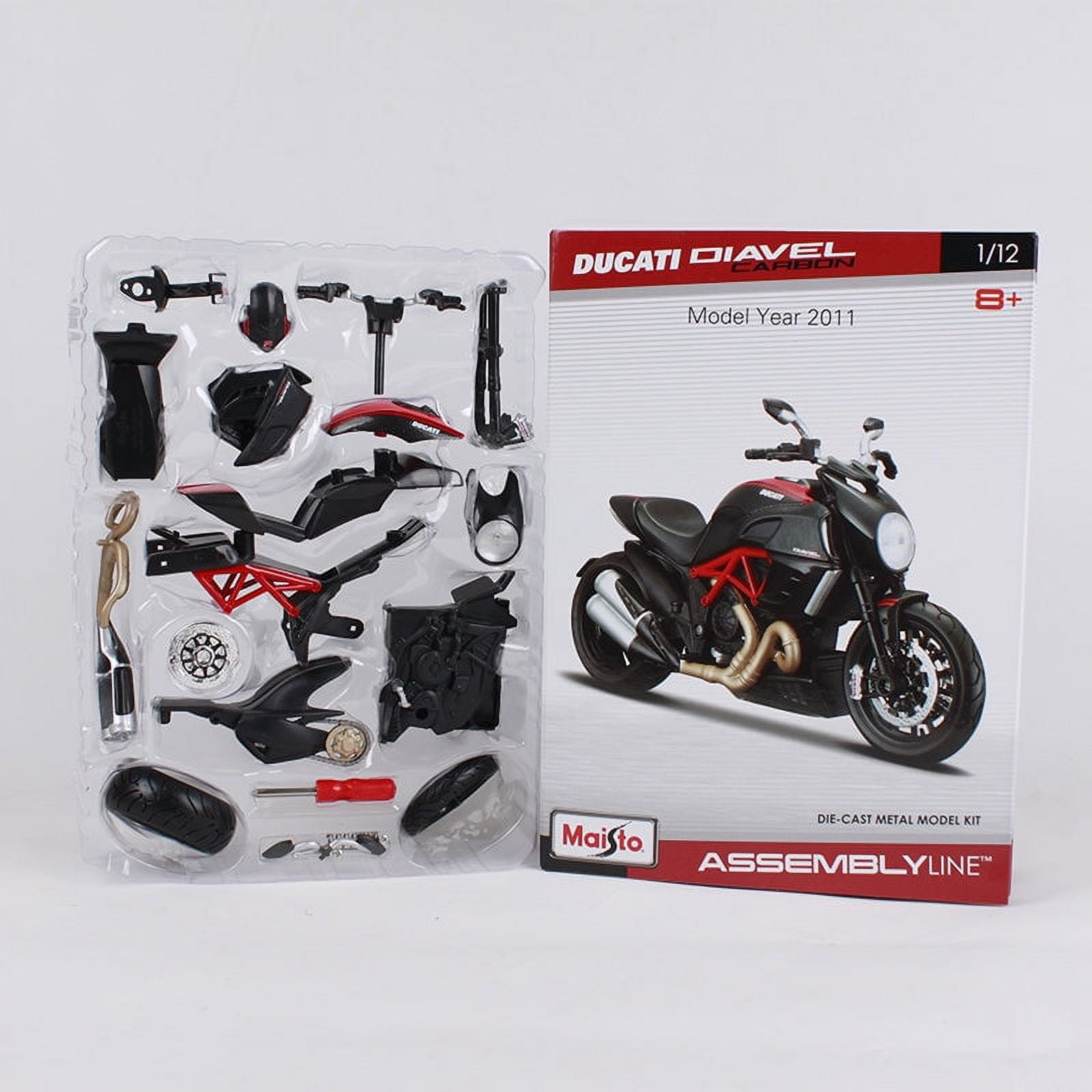 Maisto 1:12 Scale Ducati Diavel Carbon Black Motorcycle Diecast