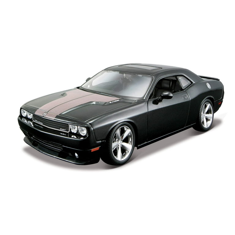 Amazon.com: Maisto 1:24 Scale 2008 Dodge Challenger SRT8