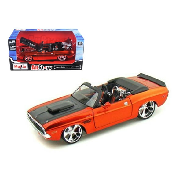 Maisto 1:24 Scale AS 1970 Dodge Challenger Convertible Diecast Vehicle