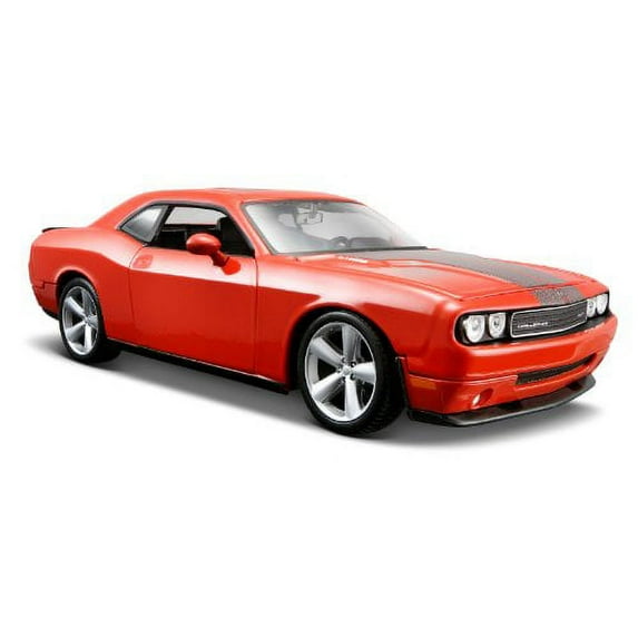 Maisto 1:24 Scale Orange 2008 Dodge Challenger SRT8 Diecast Vehicle