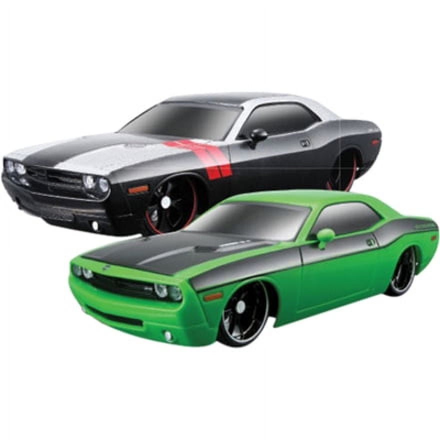 ミニカー MAISTO DODGE CHALLENGER 2006 PRO-RODZ 1/18 SCALE 2006 DODGE CHALLENGER CONCEPT - SILVER BY MAISTO