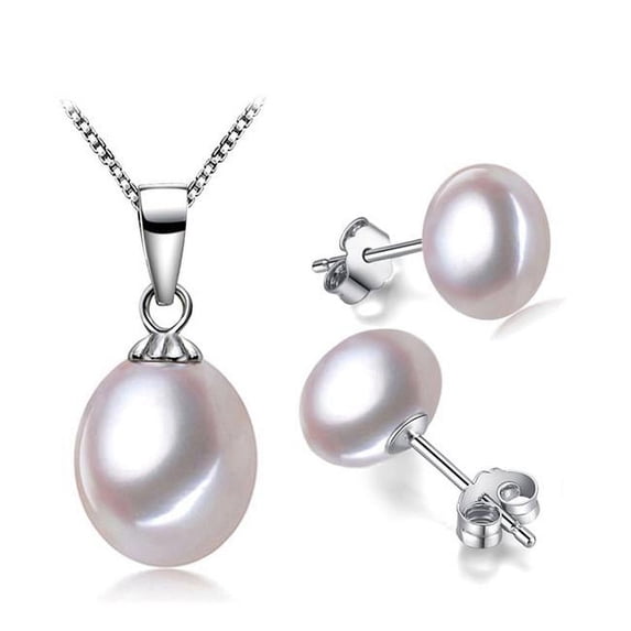 Majesty Diamonds MDS170059 Freshwater Pearls Pendant Set in .925 Sterling Silver