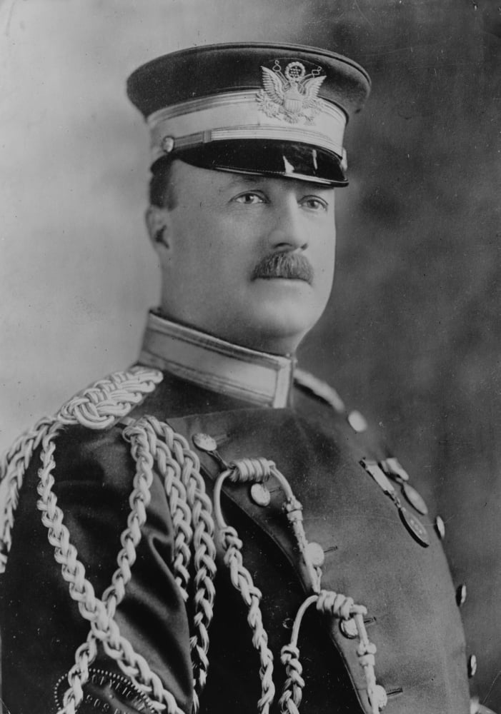 Major Archibald Butt victim Canvas Art - George G Bain (18 x 24)