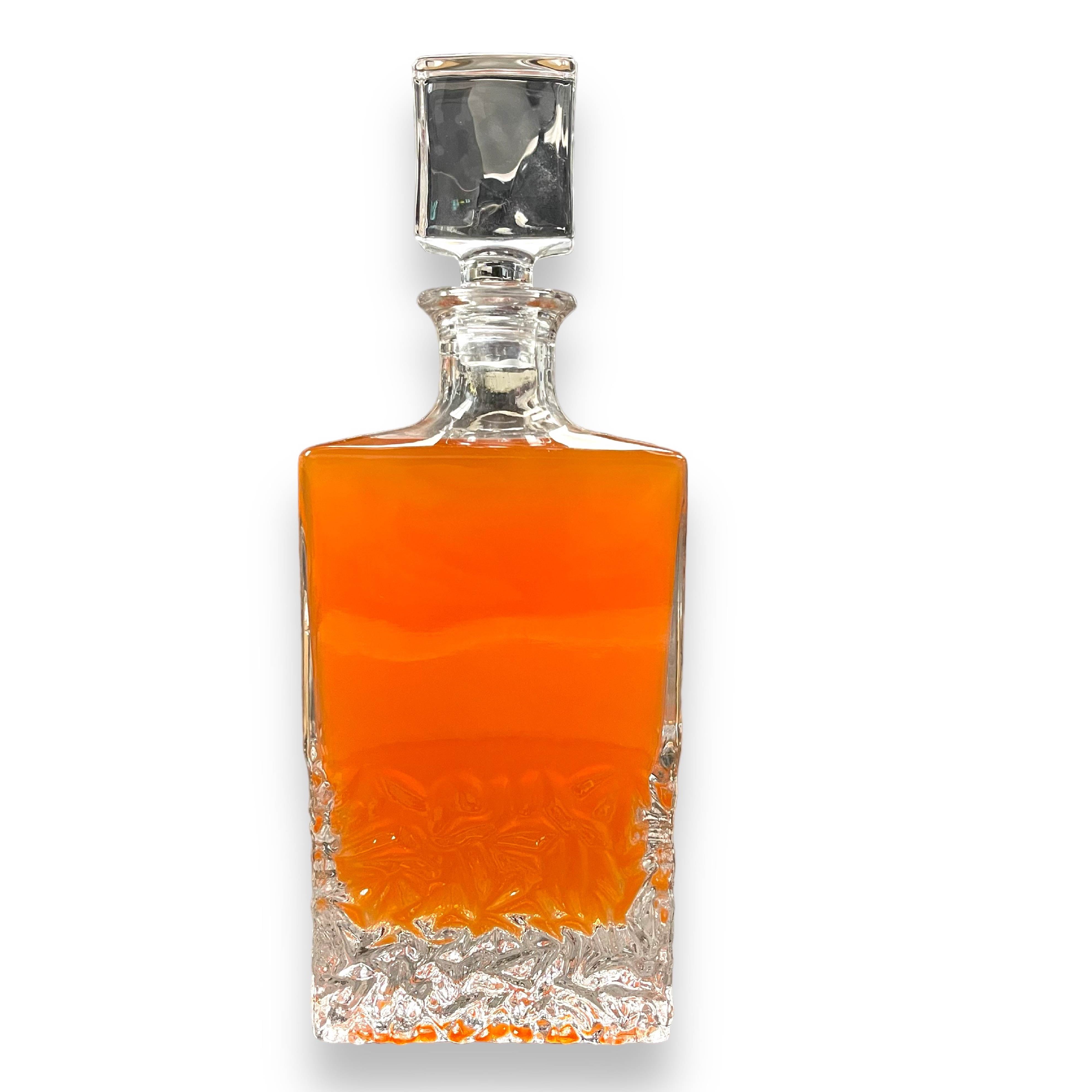 https://i5.walmartimages.com/seo/MakerFlo-Whiskey-Decanter-Rectangle-Decanter-800-ml-Clear-Color_3643985f-fd5a-4934-b726-122c64fd224d.6fd59f3ada2e7d2f7761b87ea9c40228.jpeg