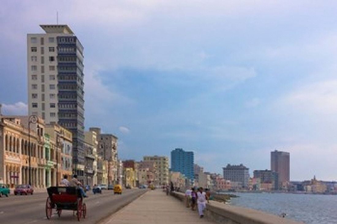 Malecon street along the waterfront Havana UNESCO World Heritage site Cuba Canvas Art - Keren Su DanitaDelimont (19 x 12)