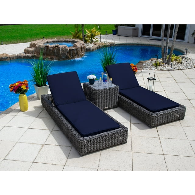 Malmo 3-Piece Resin Wicker Outdoor Patio Furniture Set Two Chaise Lounge Chairs and Side Table (Full-Round Gray Wicker, Sunbrella Canvas Navy)