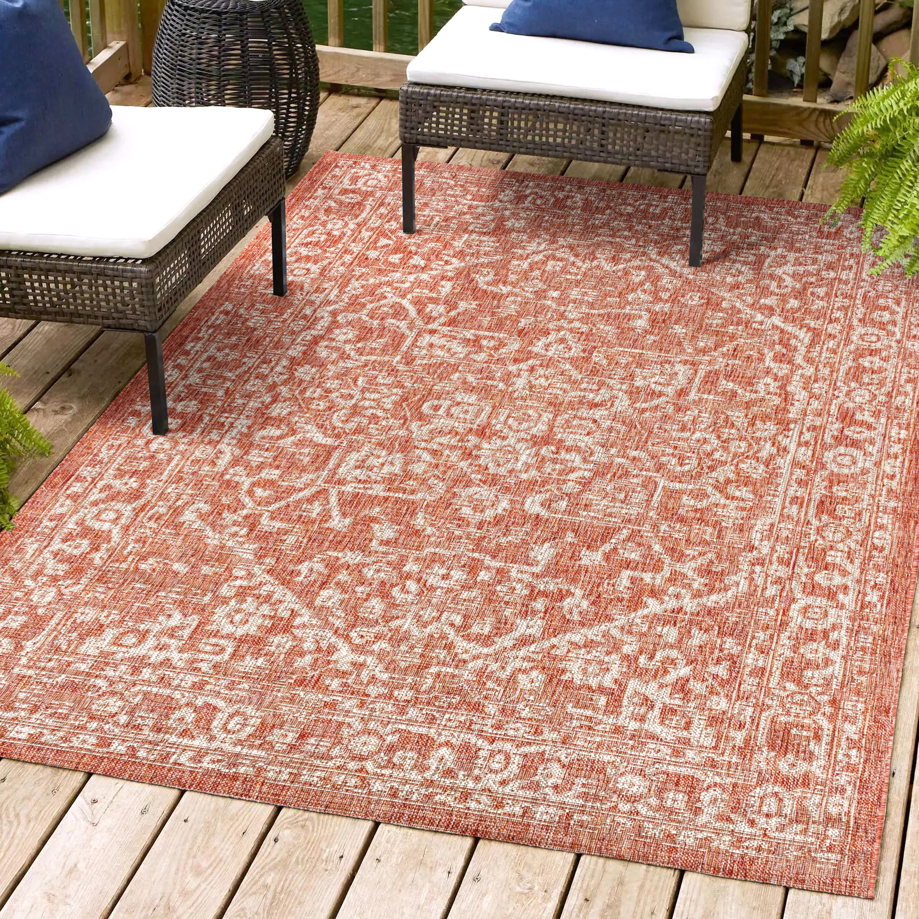 Malta Red and Taupe Medallion 8' x 10' Indoor/Outdoor Rug