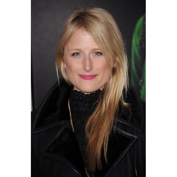 Mamie Gummer At Arrivals For Young Adult Premiere The Ziegfeld Theatre New York Ny December 8 2011. Photo By Kristin