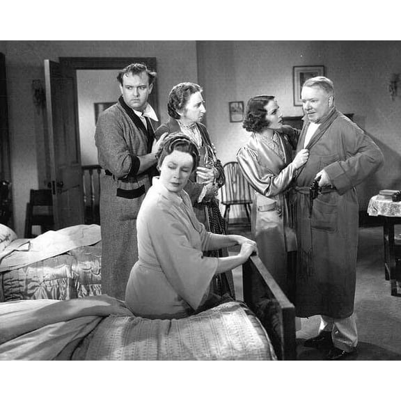 Man on the Flying Trapeze W.C. Fields Mary Brian Kathleen Howard 8x10 photo