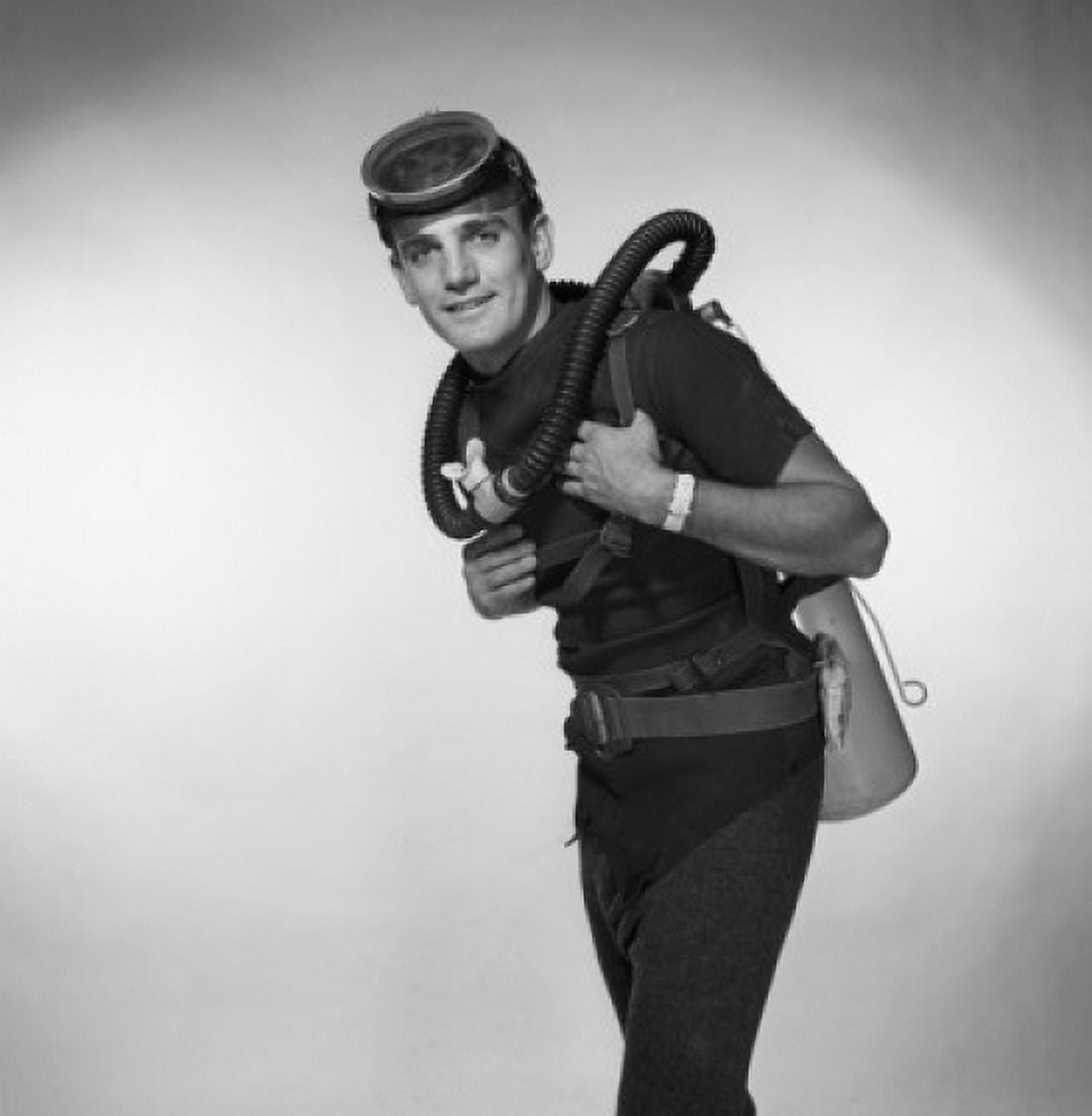 Man with scuba diving equipment Canvas Art - (24 x 36)