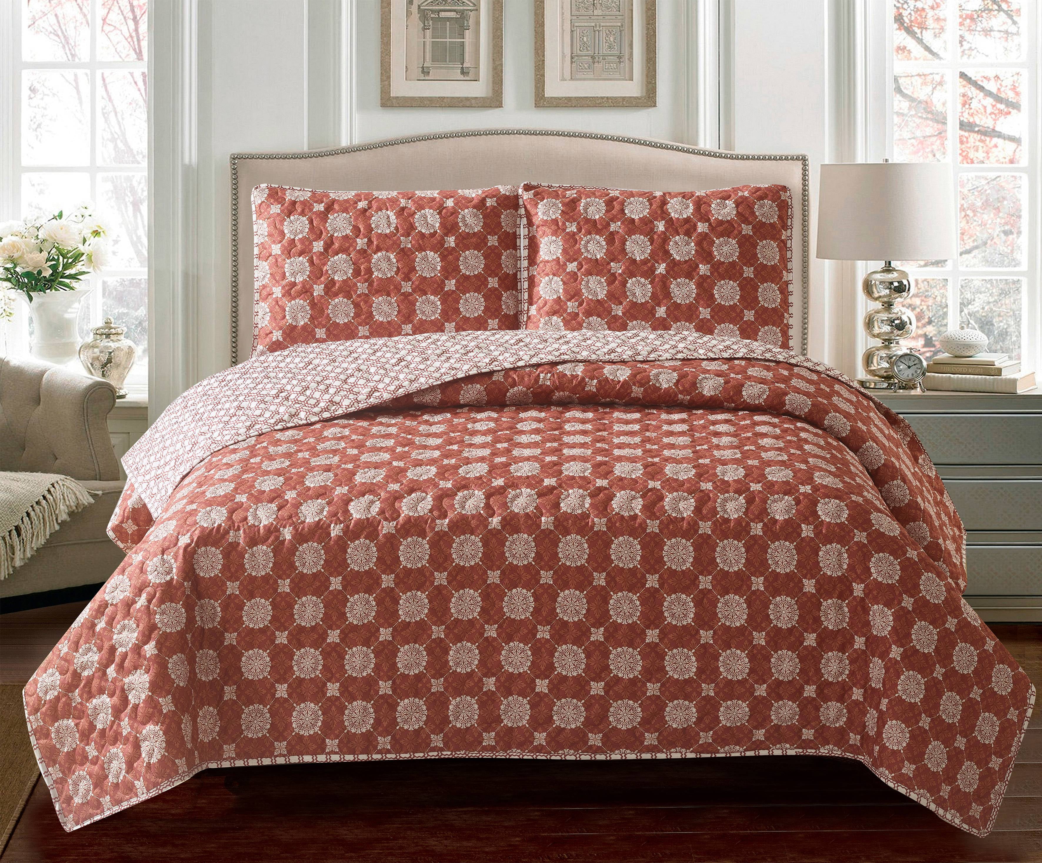 Mandala Lattice and Ironwork 3pc Quilt Set Full/Queen red