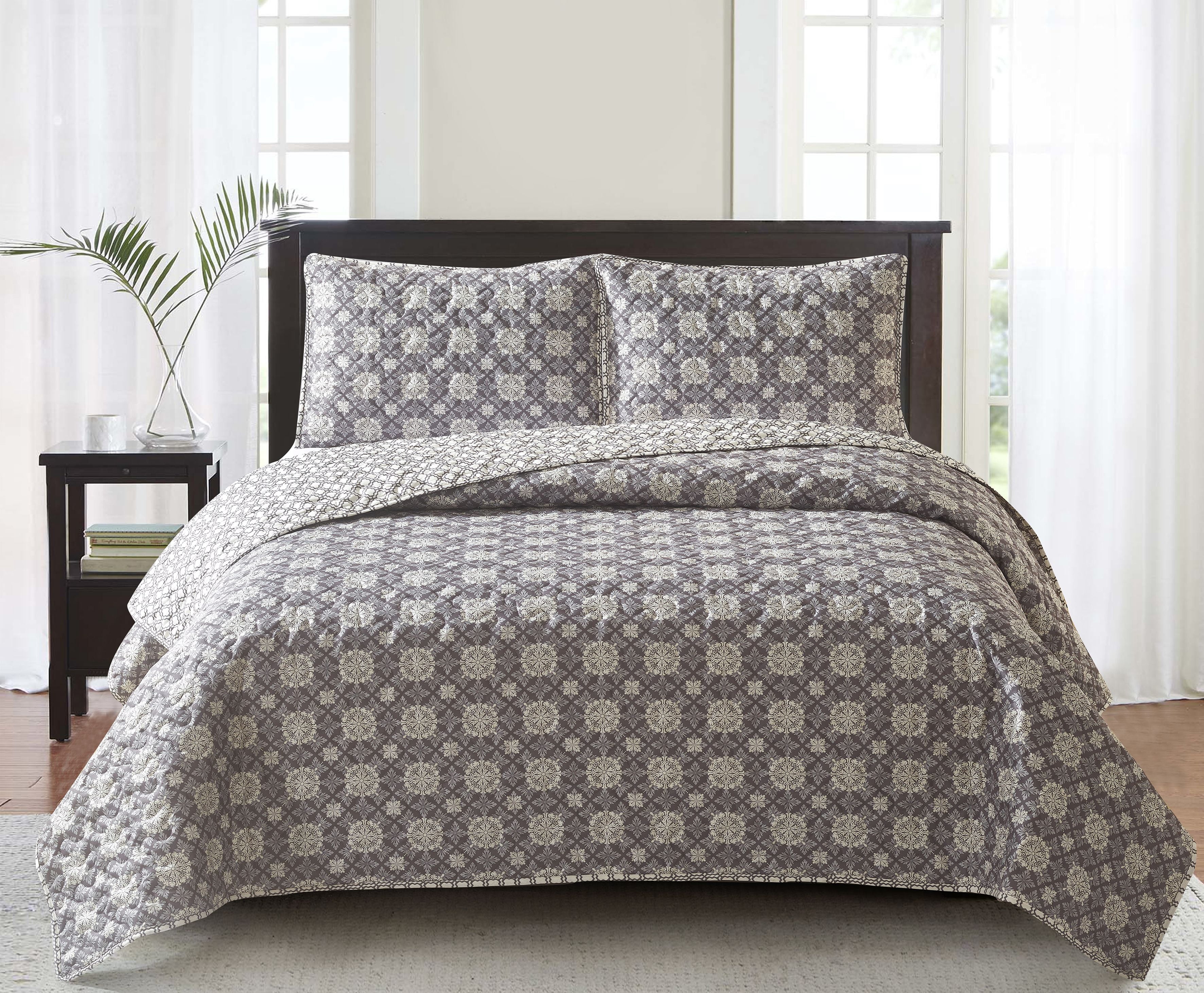 Mandala Lattice and Ironwork Full/Queen 3-piece Quilt Set Grey