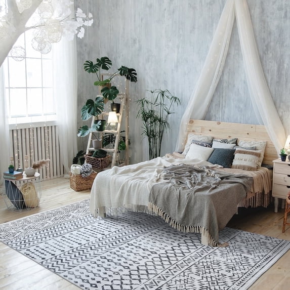 Mandala 5x7 Area Rug – Ultra-Soft, Geometric Boho Area Rug for Living Room, Office, and Bedroom - Non-Shedding Machine Washable Rug – Ivory & Gray