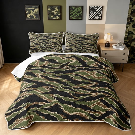 Manfei Minimalism Camouflage Quilt King, Vintage Camo King Coverlet Set, Camo Multi, 3-Piece, 1 Bedspread and 2 Pillowcases