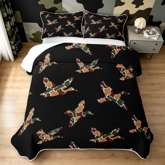Manfei Retro Duck Camo Quilt King, Old Fashion Camouflage King Coverlet Set, Black Tan, 3 Pieces, 1 Bedspread and 2 Pillowcases