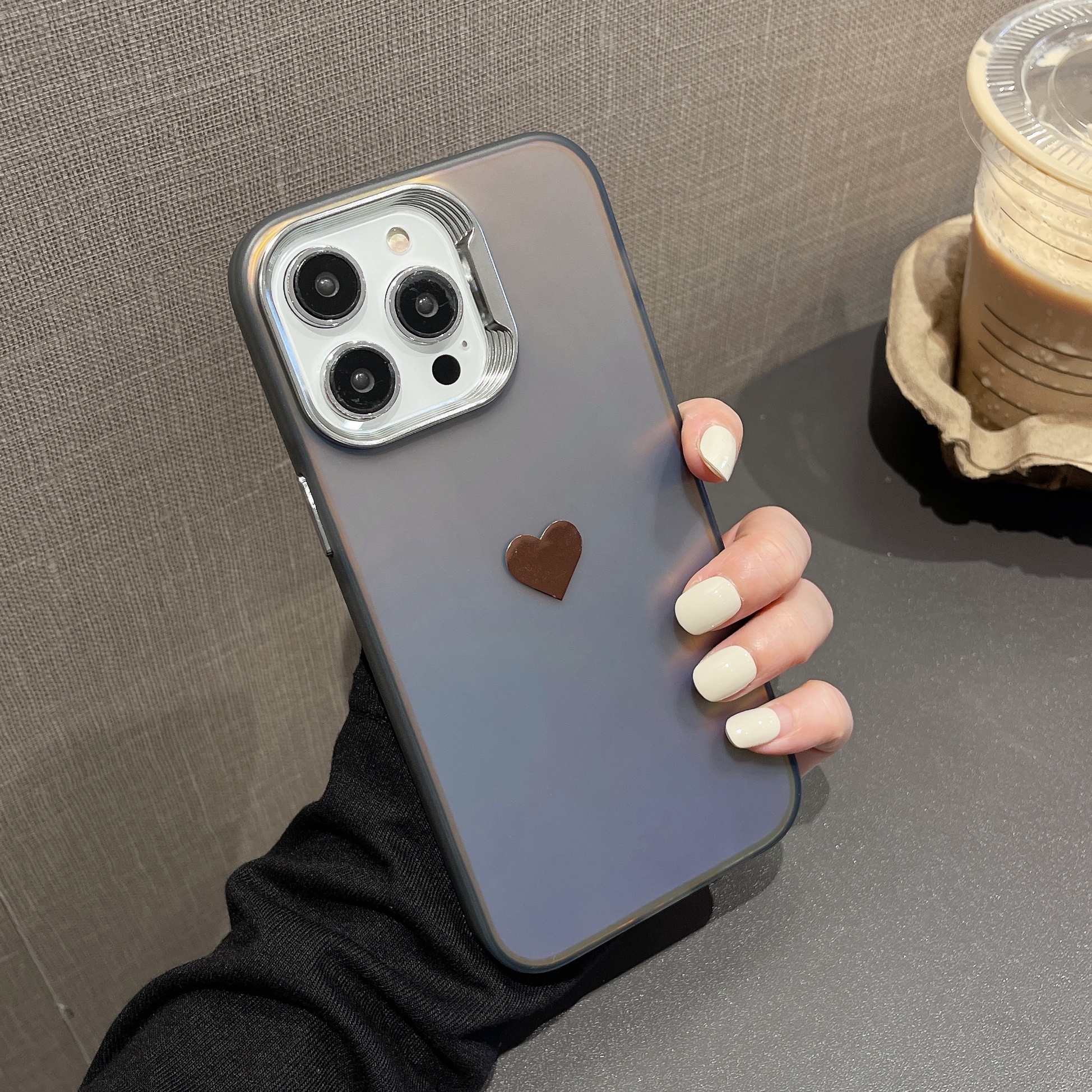Custodia In Silicone Con Cuori Dorati Per IPhone 13 Pro Max, Morbida E Antiurto, Con Protezione Fotocamera, Gialla