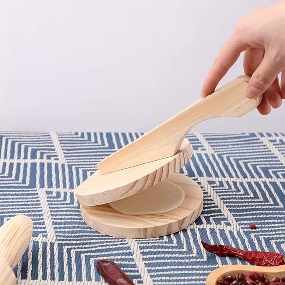 Manual Dumpling Crusher Tool - Versatile Kitchen Gadget for Pressing Noodles, Pancakes, and Corn Cakes