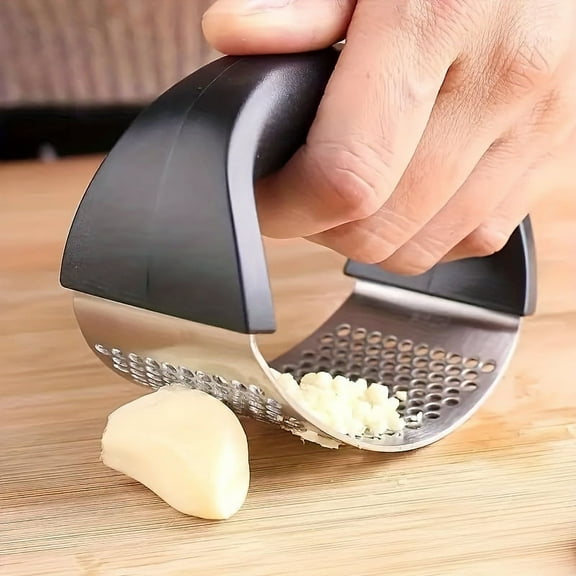 Manual Garlic Press Crusher – Stainless Steel Ring Design with Non-Slip Black Handle, Heavy-Duty Rust-Resistant Tool for Garlic, Ginger, Nuts & Everyday Cooking