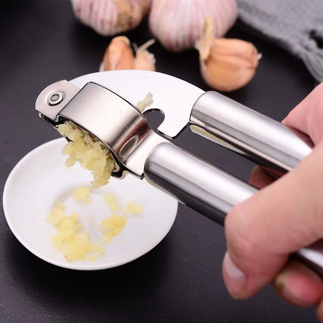 Manual Garlic Press Stainless Steel Garlic Paste Household Kitchen Garlic Mashing Garlic Peeler
