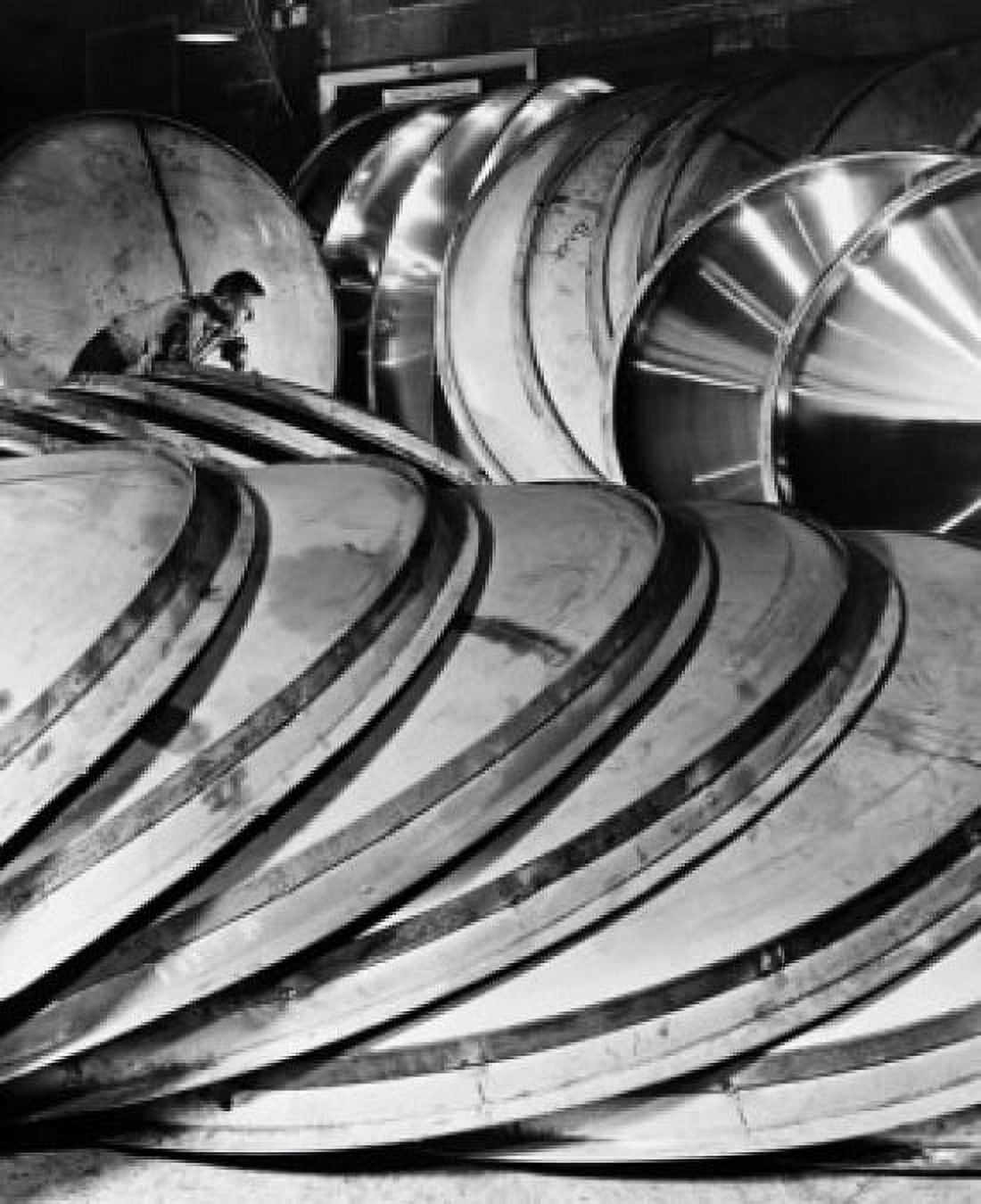 Manual worker working in a steel mill Canvas Art - (24 x 36)
