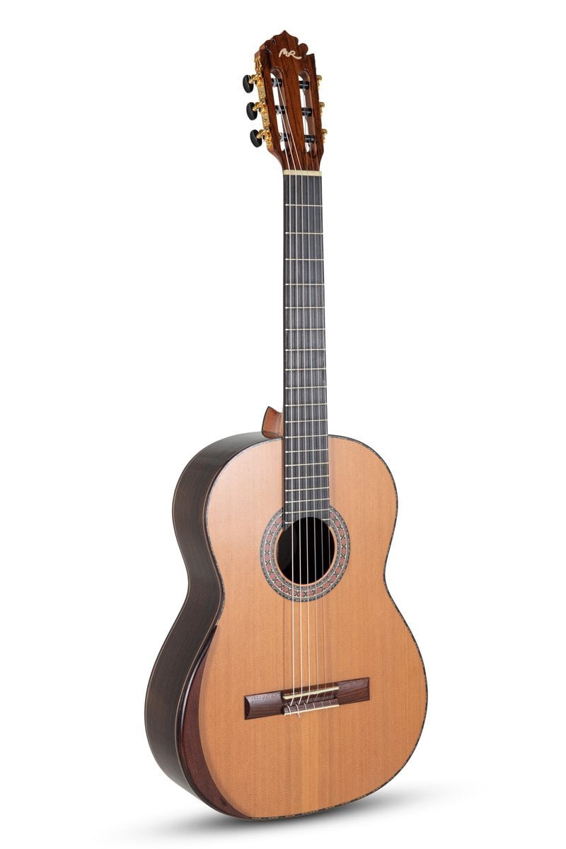 Manuel Rodriguez Classical Guitar Magistral F-C, Cedar/Ind. Rosewood 4/4 Armrest