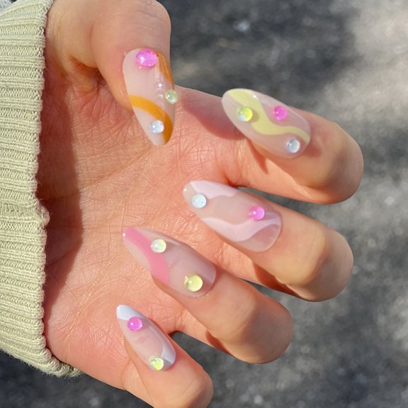 Manufacturers hot-selling color striped human fish beads wearing armor short almond fake nails removable nail art wholesale