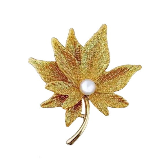 Maple Leaf Brooch For Women Elegant Enamel Pin Versatile Outfit Accessory Gift