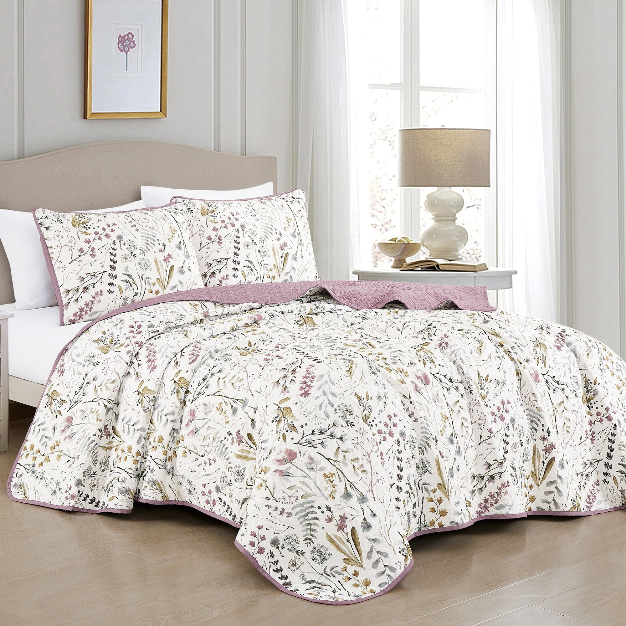 Lara White Floral King Microfiber Quilt Set