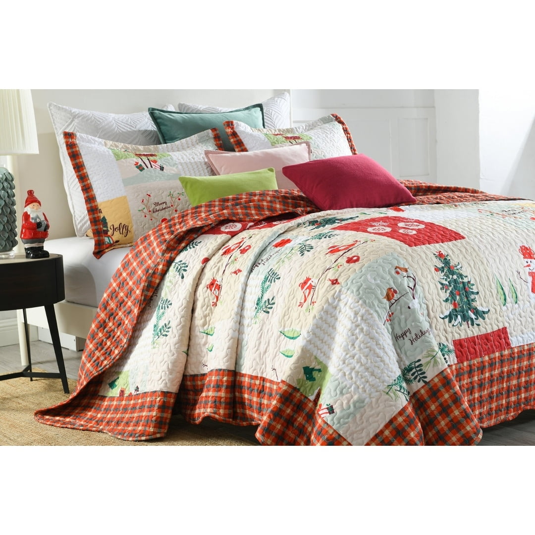King Red and White Christmas Reversible Quilt Set