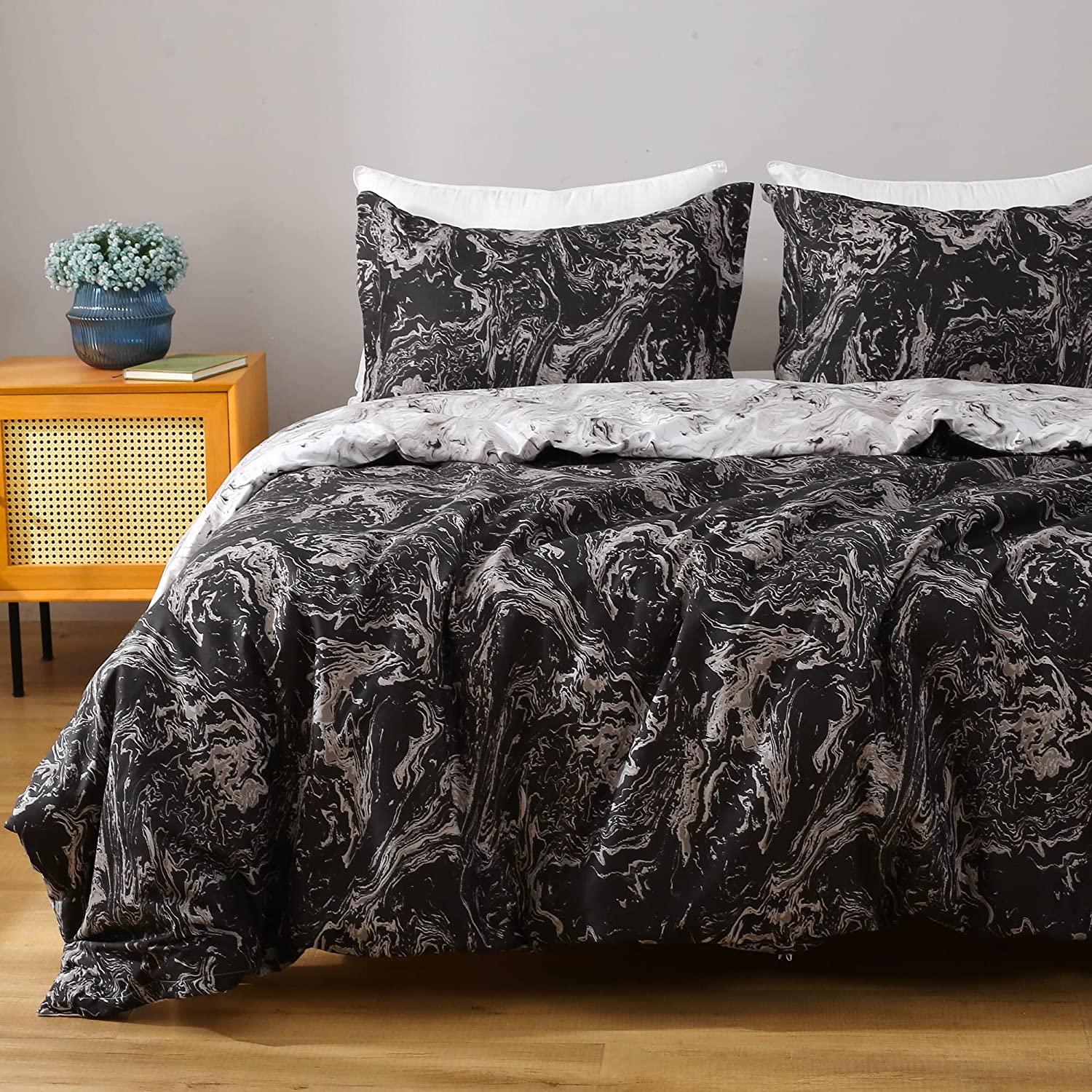Elegant Comfort Reversible 10-Piece Marble Print Comforter Set, Includes 6-Piece Sheet Set with Double Sided Storage Pockets