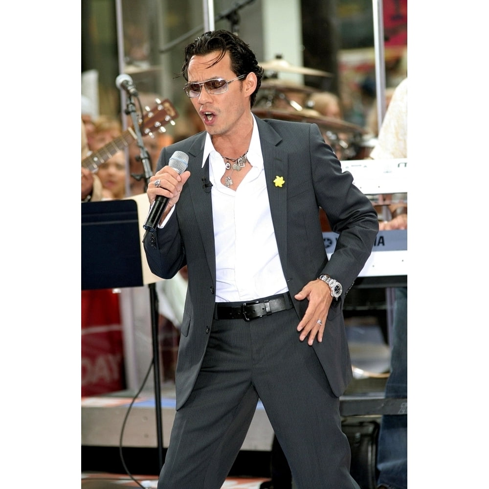 Marc Anthony On Stage For The Nbc Today Show Concert With Marc Anthony ...