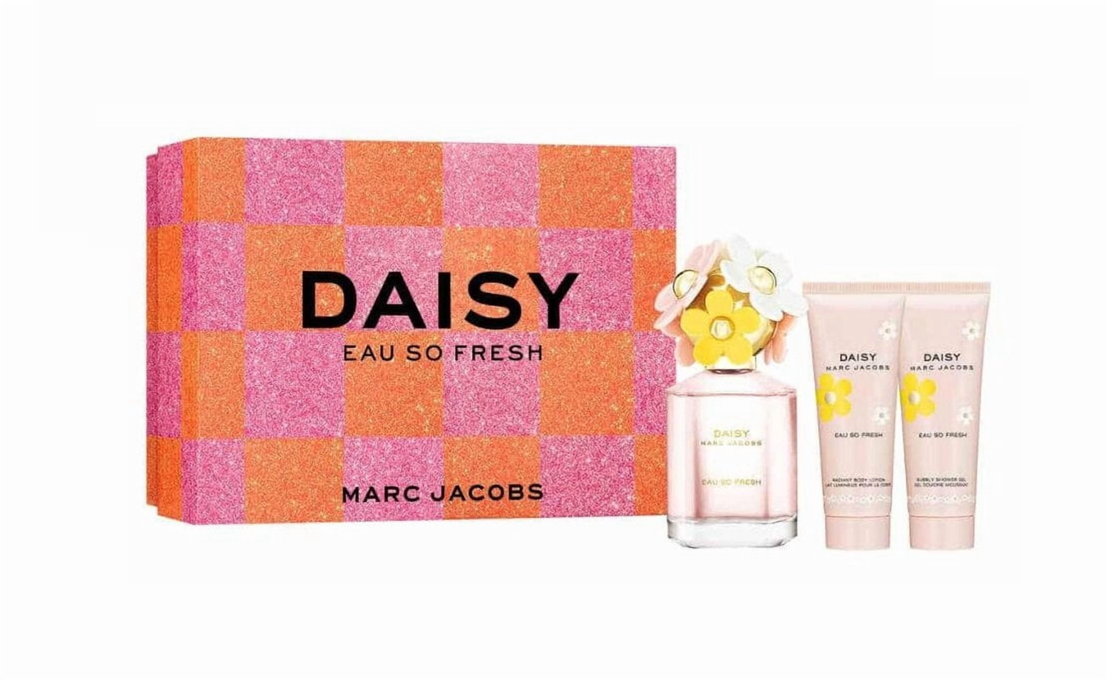 Marc Jacobs Daisy Eau so Fresh 2.5 oz EDT Spray+ 2.5 lotion+ 2.5