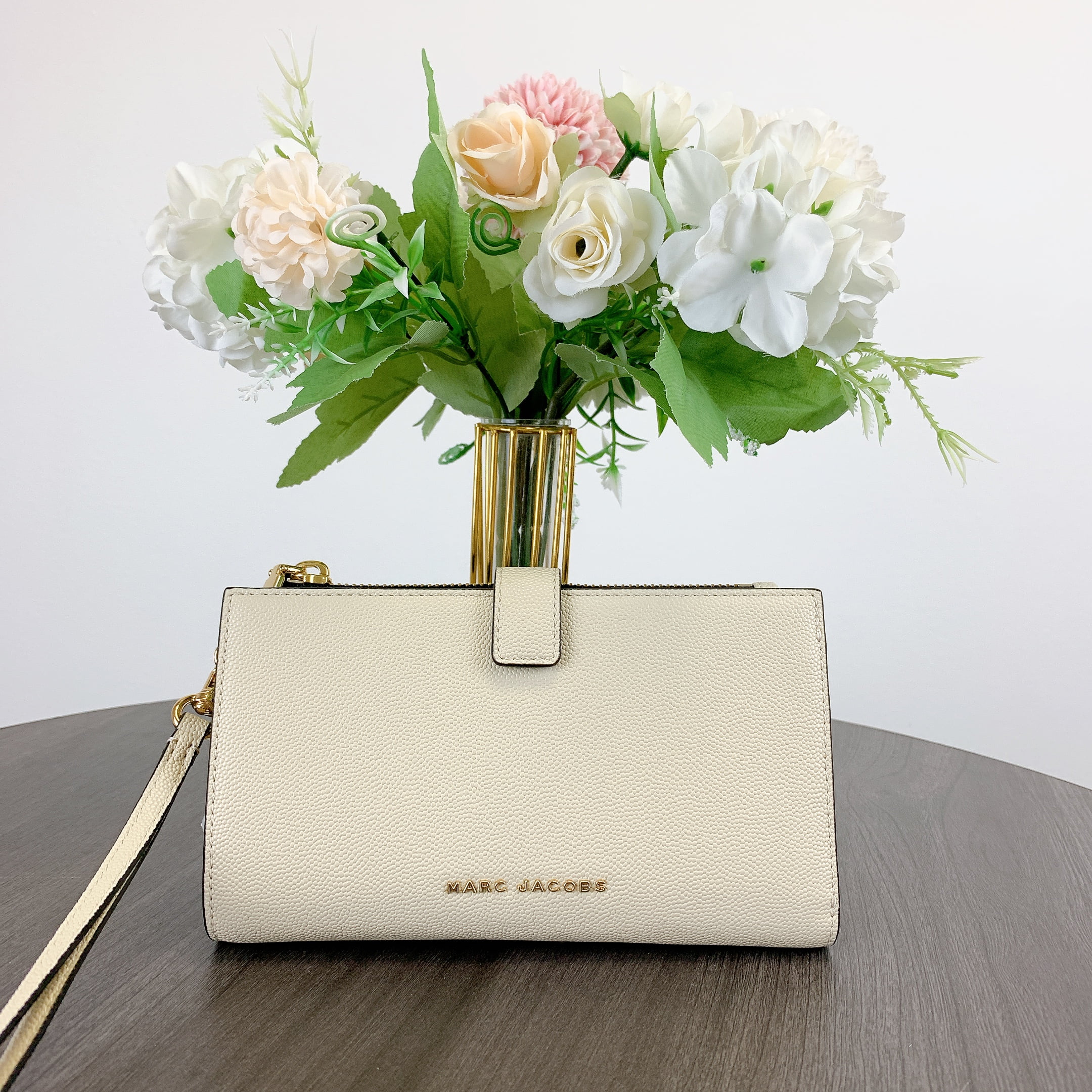 Marc jacobs phone wristlet hotsell