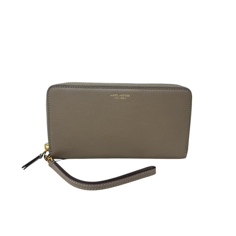 Marc Jacobs The Continental Wristlet Long Wallet Round Zipper