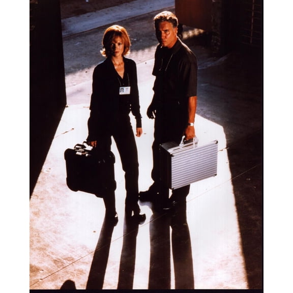 Marg Helgenberger And William Petersen In Csi: Crime Scene Investigation Photo Print (16 x 20) - Item # MVM73135