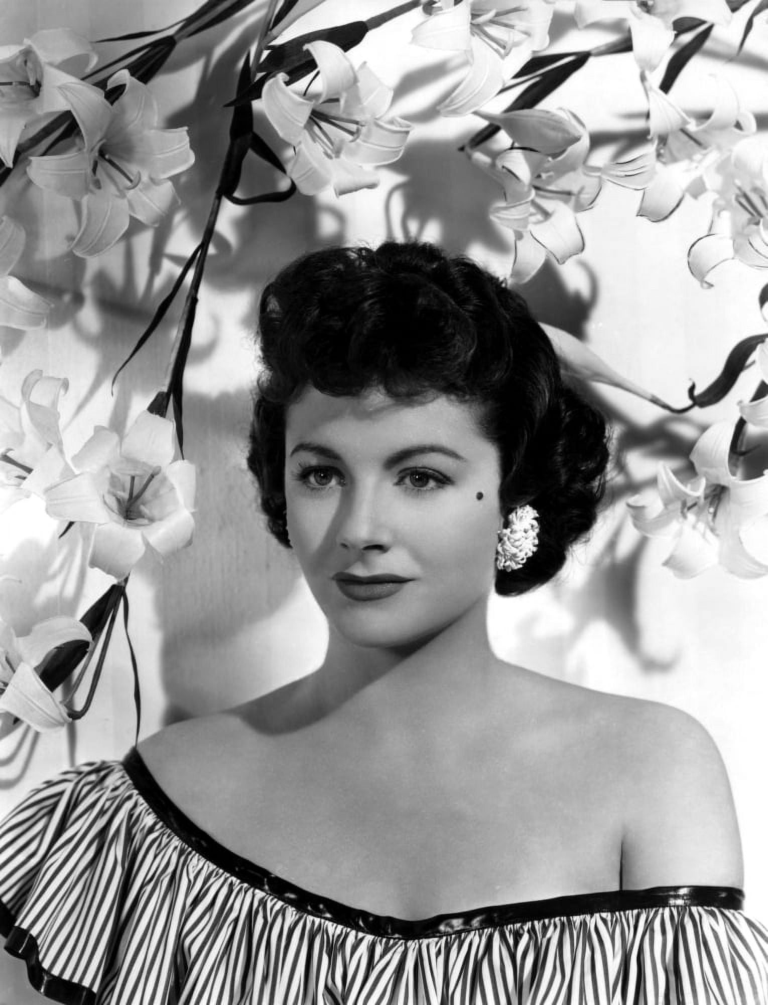 Margaret Lockwood Canvas Art - (16 x 20)