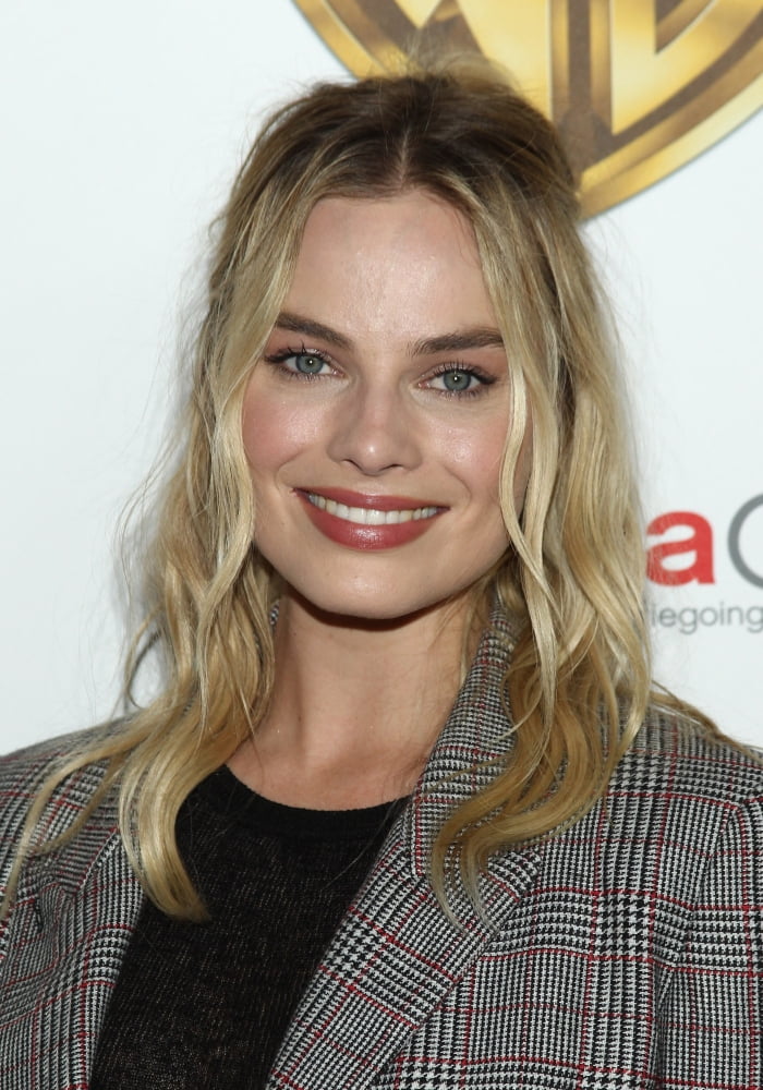 Margot Robbie In Attendance For Warners Bros Cinemacon 2016 Event Canvas Art - (16 x 20)