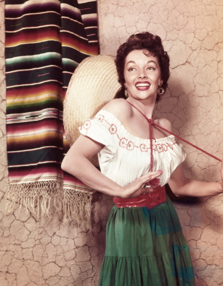 Mari Blanchard Canvas Art - (16 x 20)