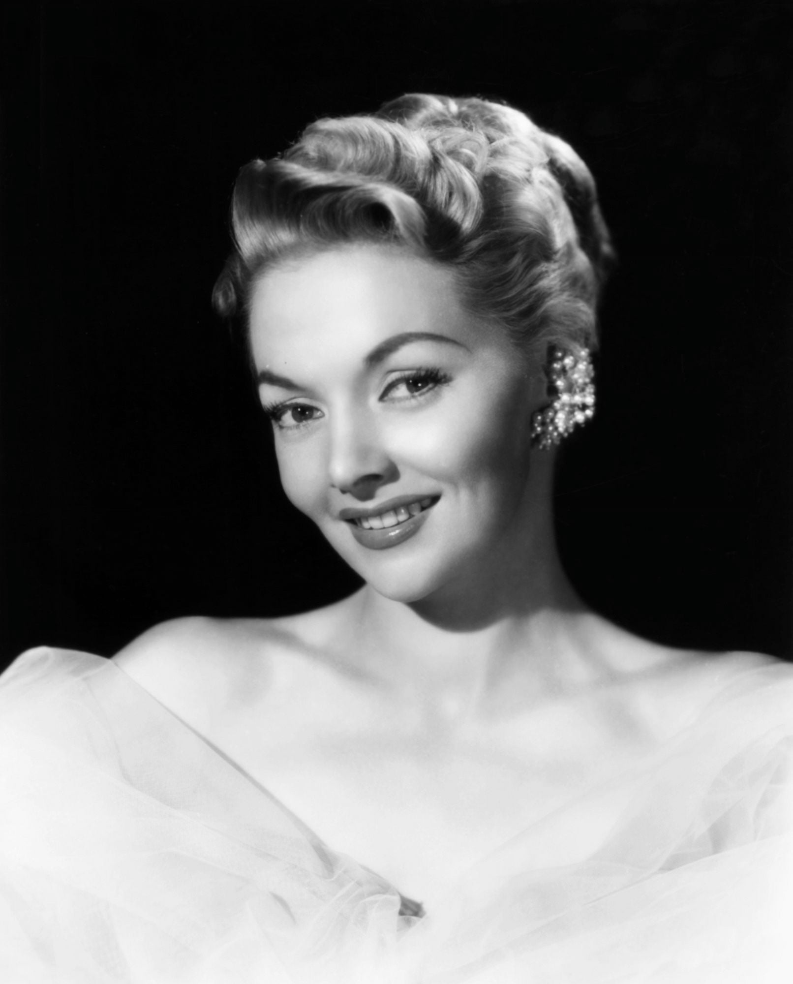 Mari Blanchard Canvas Art - (16 x 20)