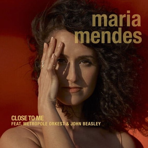 Maria Mendes - Close To Me - Music & Performance - CD
