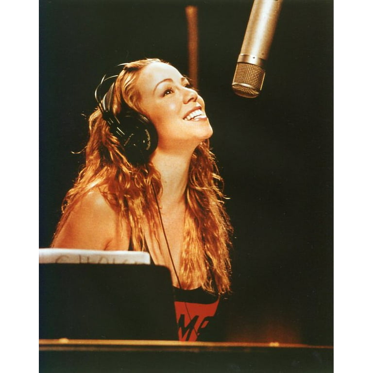 Mariah Carey Photo - Singing in the Studio (8 x 10) - Walmart.com
