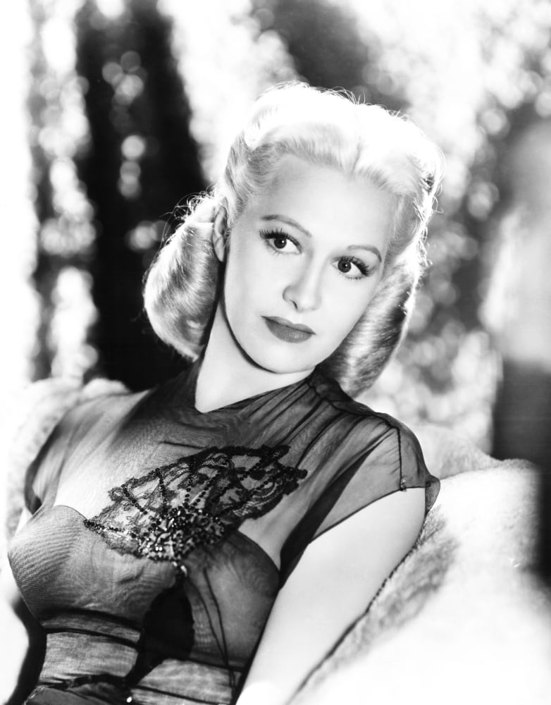 Marilyn Maxwell Canvas Art - (16 x 20)