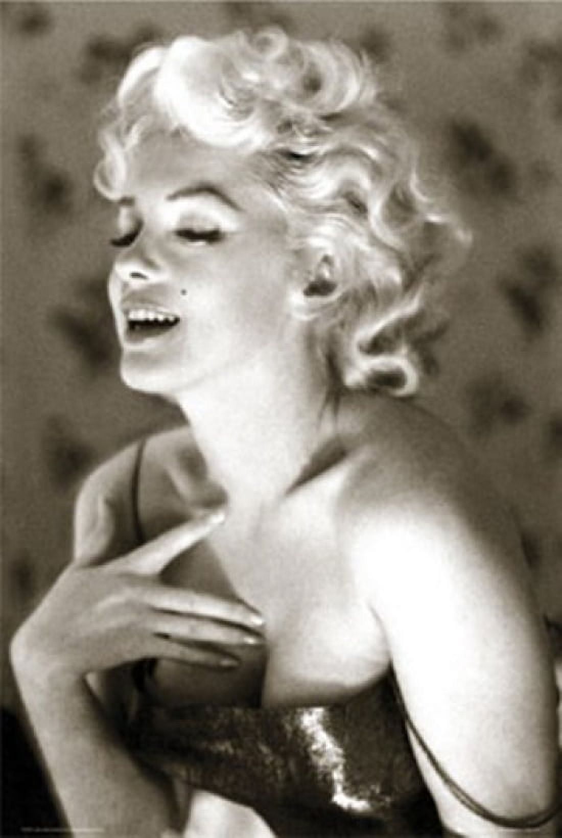 Marilyn Monroe - Chanel No. 5 Poster by Ed Feingersh (24 x 36)