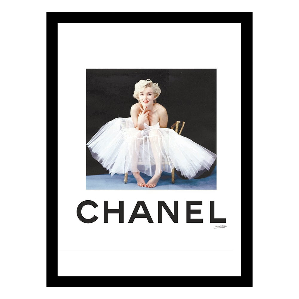 Marilyn Monroe Designer Fashion Framed Print
