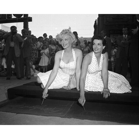 Marilyn Monroe Jane Russell sign in cement at Grauman's Chinese 5x7 photo