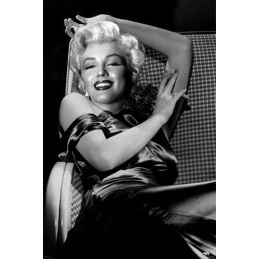 Marilyn Monroe - Reclining Poster (24 x 36)