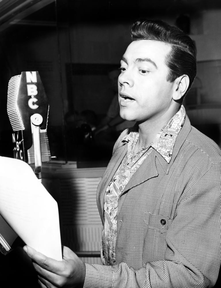 Mario Lanz Canvas Art - (16 x 20)