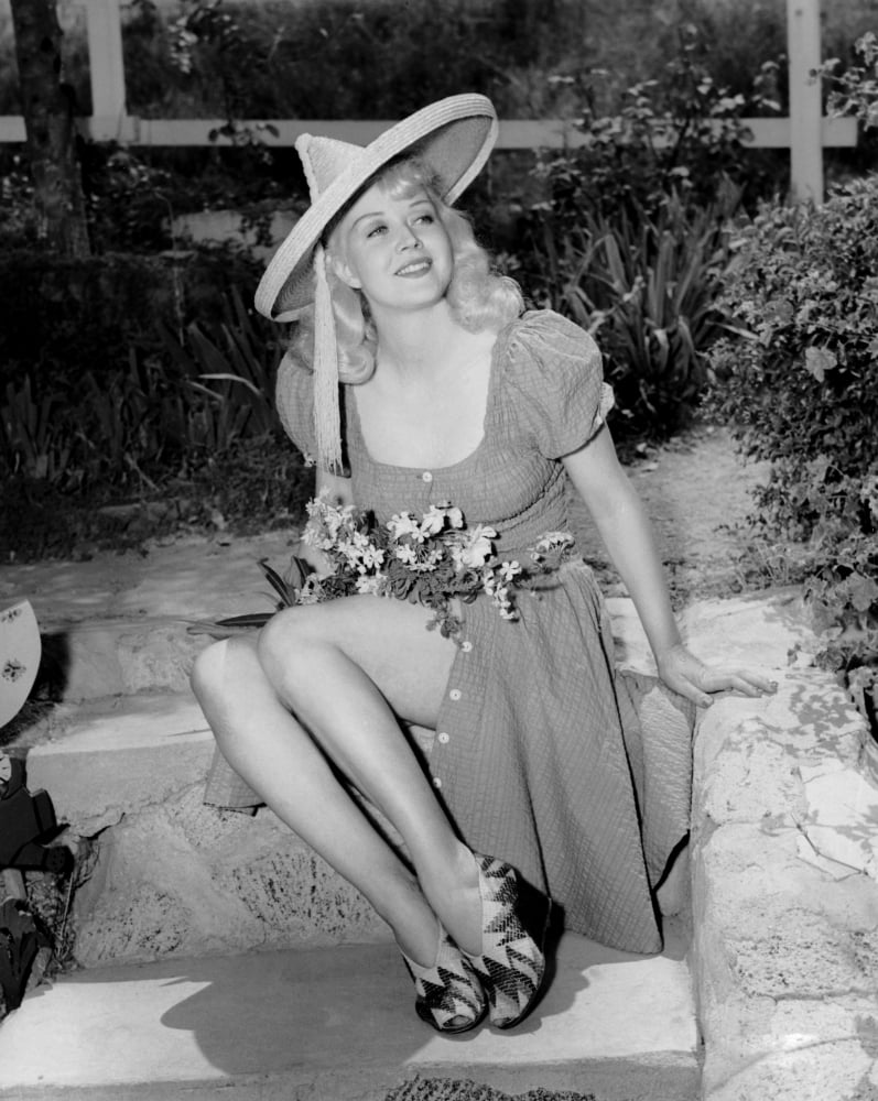 Marion Martin Canvas Art - (16 x 20)