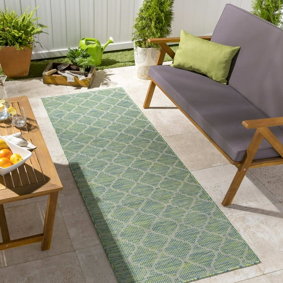 Mark&Day Outdoor Rugs, 2x7 Bussum Traditional Indoor/Outdoor Emerald Runner Area Rug, Non Shedding Green Cream Carpet for Patio, Porch, Deck, Bedroom, Living Room or Kitchen (2'6" x 7'3" Runner)